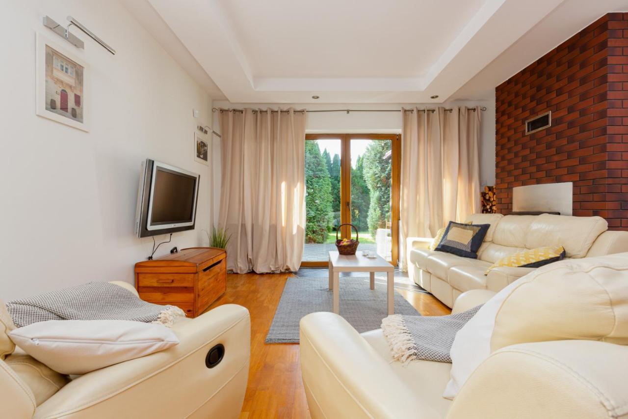 הוילה Holiday House Cinema Experience Warsaw Michalowice By Renters מראה חיצוני תמונה