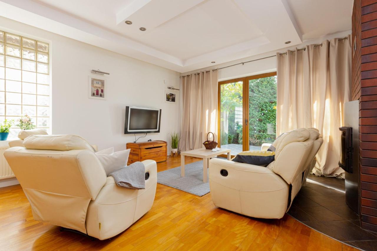 הוילה Holiday House Cinema Experience Warsaw Michalowice By Renters מראה חיצוני תמונה